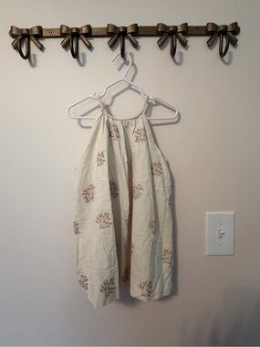 Like new no tags Zara Cream Dress with Leaf Pattern